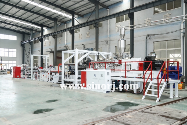 pet/petg片材生產(chǎn)線工廠內(nèi)試機